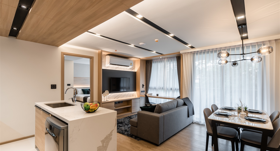 For rent 2 bedrooms condo in Watthana, Bangkok
