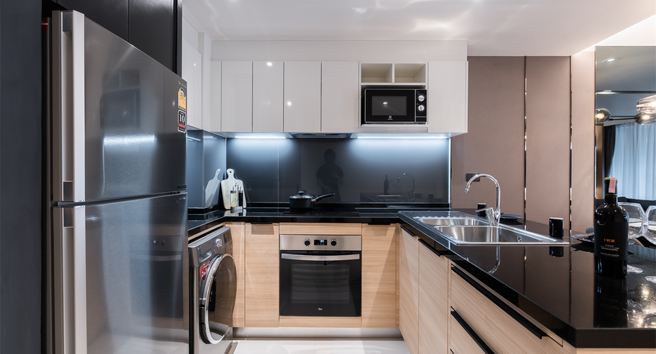 For rent 2 bedrooms condo in Watthana, Bangkok