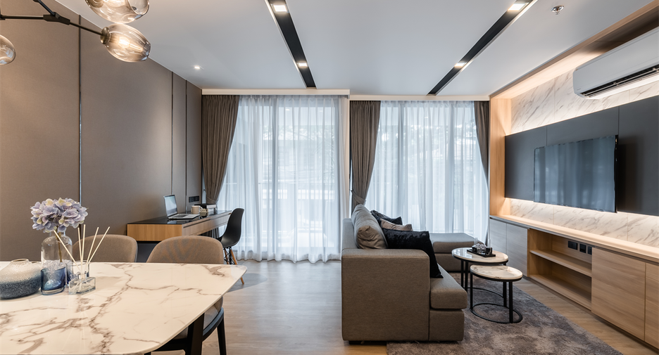 For rent 2 bedrooms condo in Watthana, Bangkok