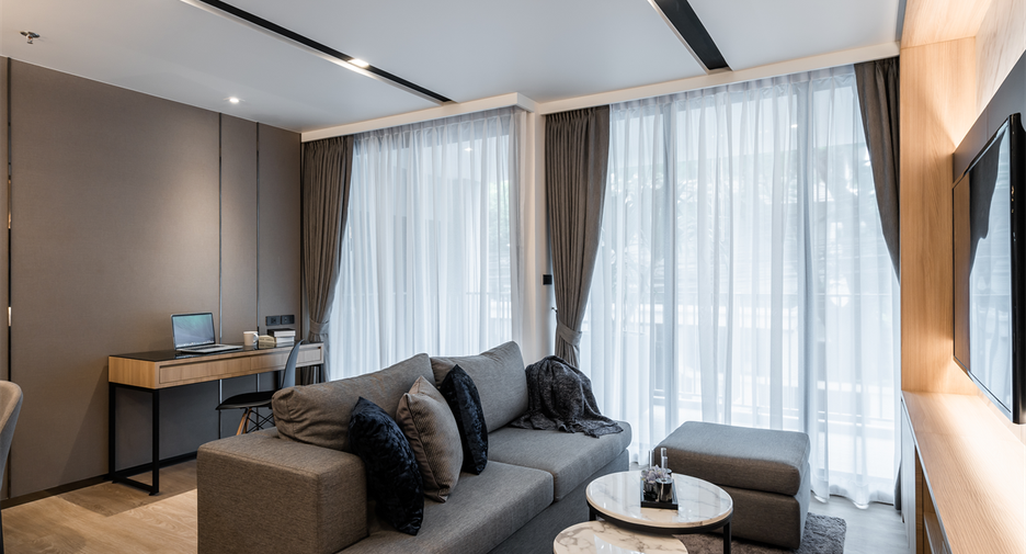 For rent 2 bedrooms condo in Watthana, Bangkok