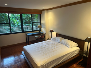 For rent 1 bed condo in Yan Nawa, Bangkok
