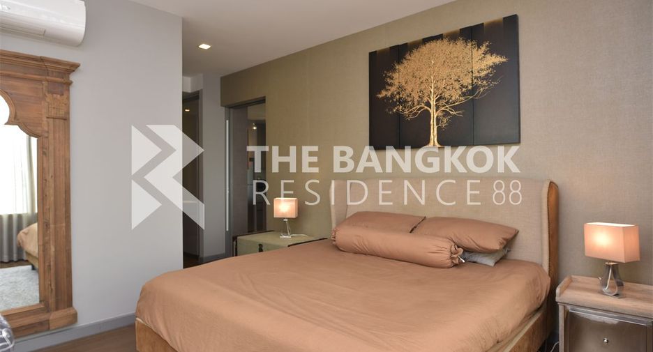 For rent 2 bedrooms condo in Bang Rak, Bangkok
