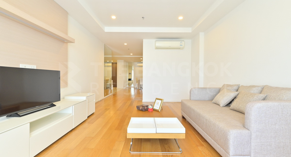 For rent 3 bedrooms condo in Watthana, Bangkok