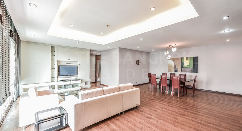 For rent 3 ベッドルーム condo in Sathon, Bangkok
