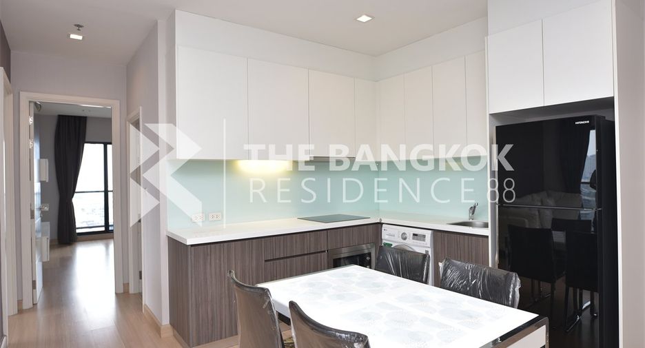 For rent 2 bedrooms condo in Khlong San, Bangkok