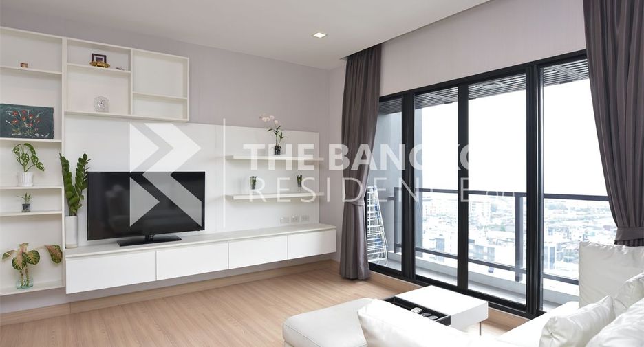 For rent 2 bedrooms condo in Khlong San, Bangkok