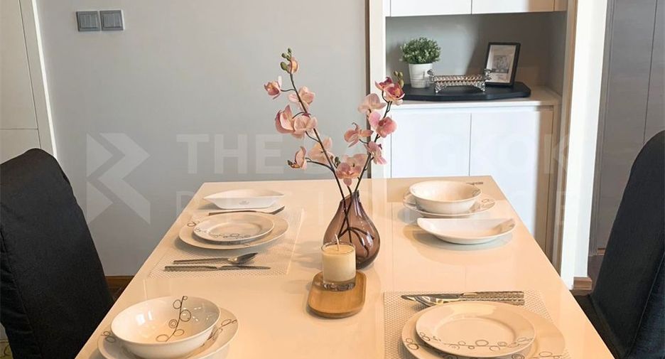 For rent 1 bed condo in Watthana, Bangkok