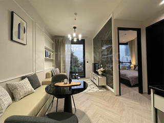 For rent 2 bedrooms condo in Khlong San, Bangkok