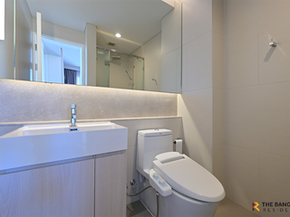 Condo en alquiler de 2 habitaciones en Khlong Toei, Bangkok