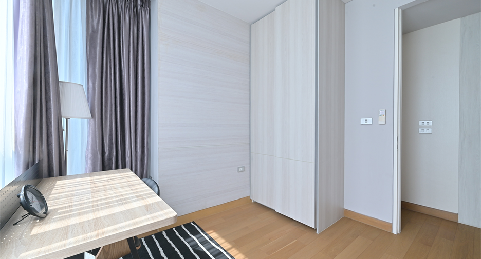 Condo en alquiler de 2 habitaciones en Khlong Toei, Bangkok