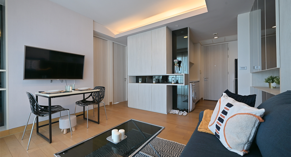 Condo en alquiler de 2 habitaciones en Khlong Toei, Bangkok