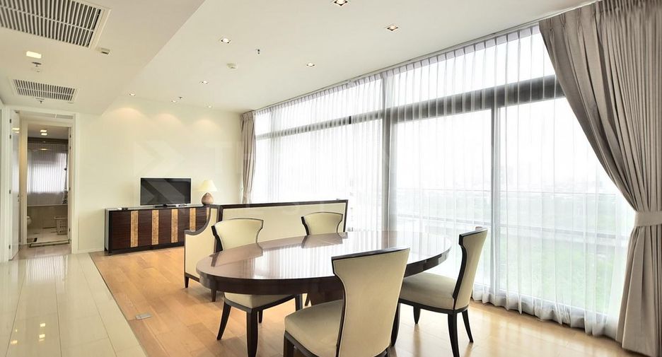 À louer 2 chambres condo à Watthana, Bangkok