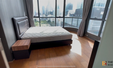 For rent 2 bedrooms condo in Pathum Wan, Bangkok