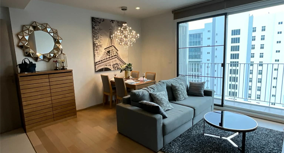 For rent 2 bedrooms condo in Watthana, Bangkok