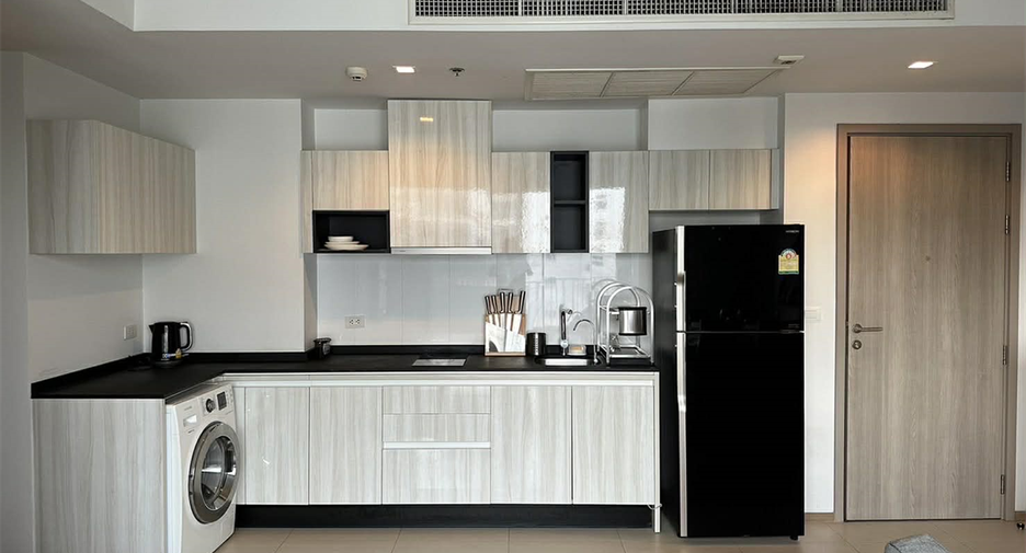For rent 2 bedrooms condo in Watthana, Bangkok
