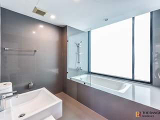 For rent 2 bedrooms condo in Sathon, Bangkok