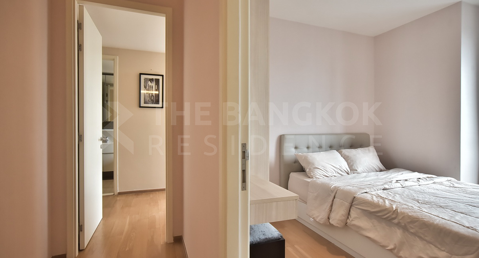 For rent 2 bedrooms condo in Watthana, Bangkok