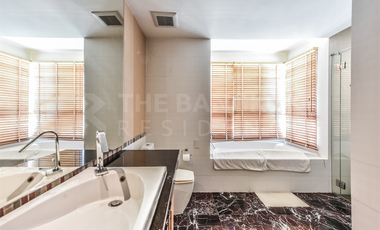 For rent 3 bedrooms condo in Sathon, Bangkok