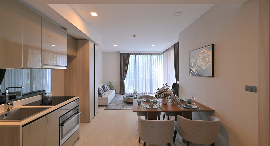 For rent 2 bedrooms condo in Watthana, Bangkok