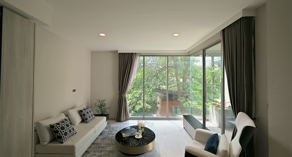 For rent 2 bedrooms condo in Watthana, Bangkok
