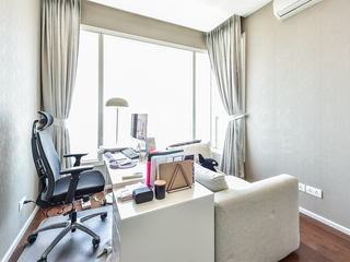 For rent 3 bedrooms condo in Bang Kho Laem, Bangkok