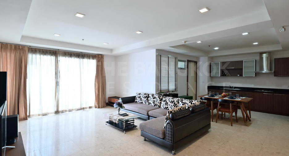 For rent 3 ベッドルーム condo in Khlong Toei, Bangkok