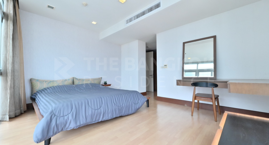 For rent 3 ベッドルーム condo in Khlong Toei, Bangkok