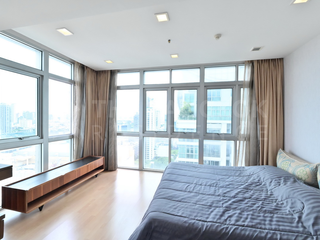 Wohnung zur Miete mit 3 Zimmer in Khlong Toei, Bangkok