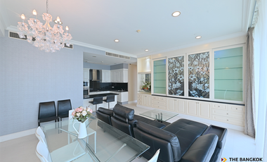 For rent 3 bedrooms condo in Watthana, Bangkok