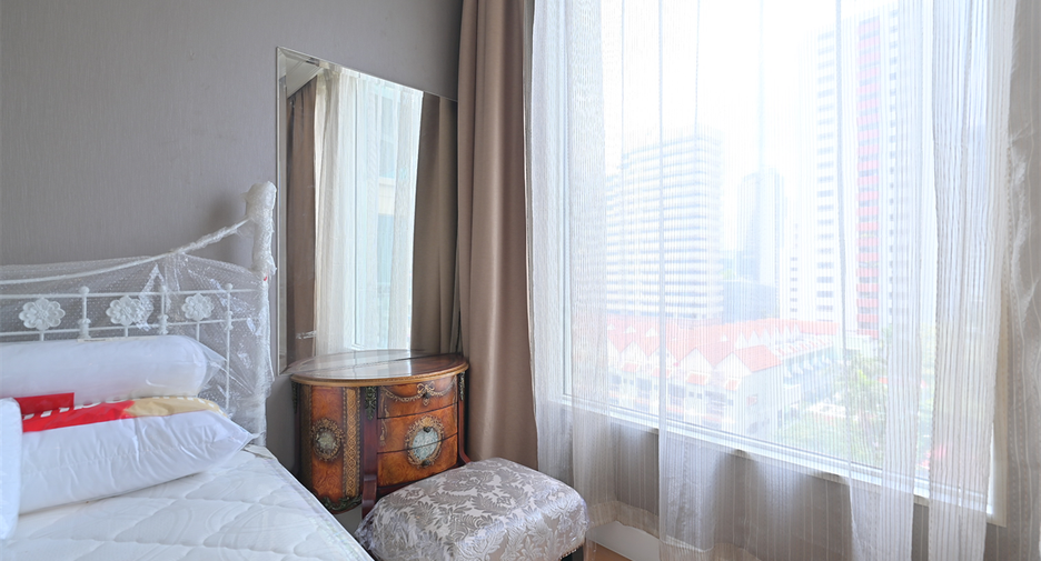For rent 3 bedrooms condo in Watthana, Bangkok