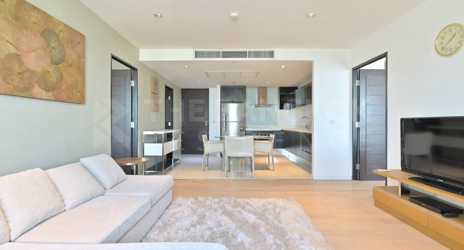 For rent 2 bedrooms condo in Watthana, Bangkok