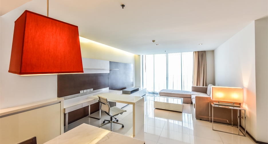 For rent 2 bedrooms condo in Sathon, Bangkok