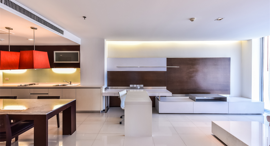 For rent 2 bedrooms condo in Sathon, Bangkok