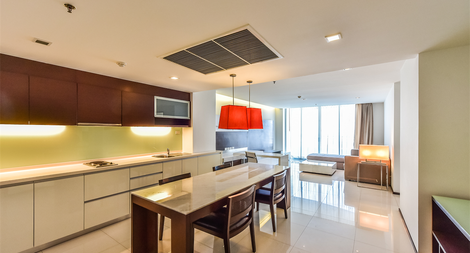 For rent 2 bedrooms condo in Sathon, Bangkok