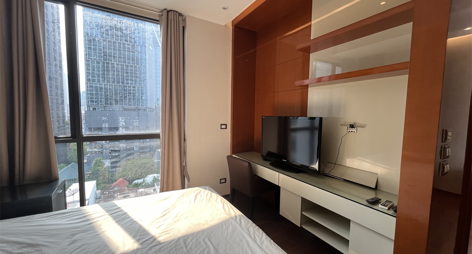 For rent 1 bed condo in Khlong Toei, Bangkok