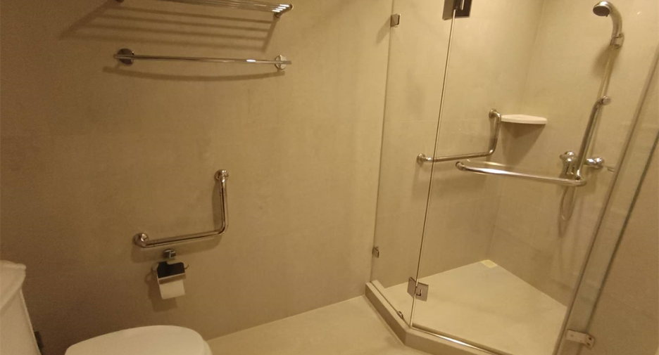 Condo en alquiler de 2 habitaciones en Khlong Toei, Bangkok