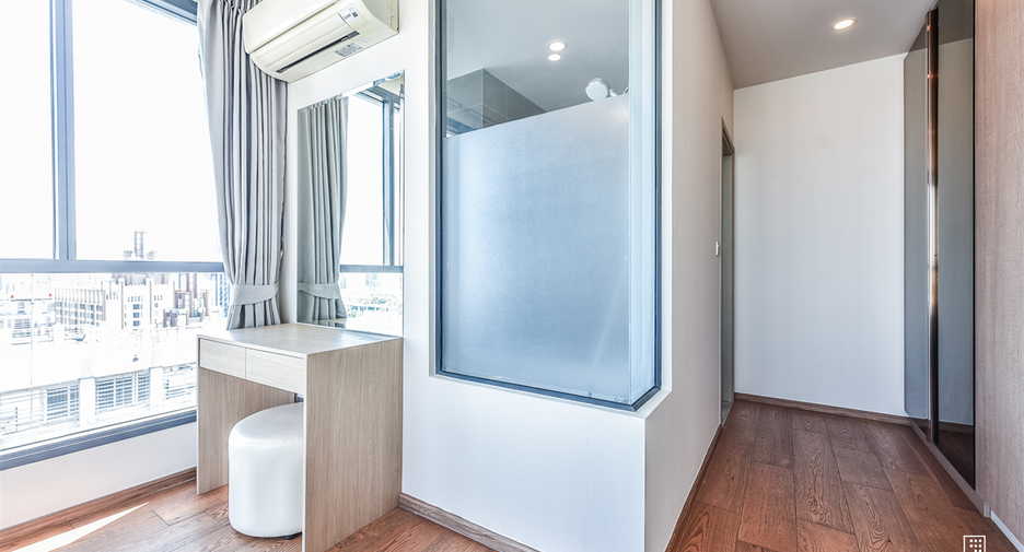 À louer 2 chambres condo à Pathum Wan, Bangkok