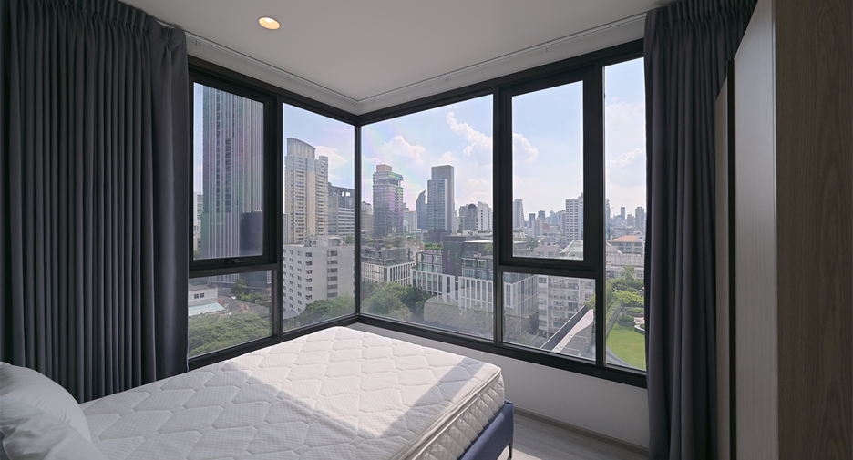 For rent 2 bedrooms condo in Watthana, Bangkok