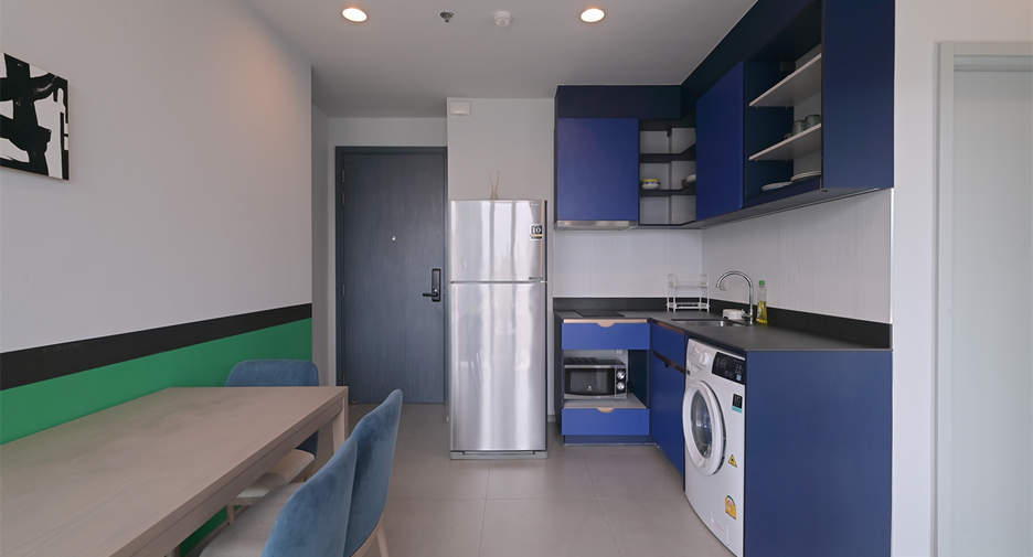 For rent 2 bedrooms condo in Watthana, Bangkok