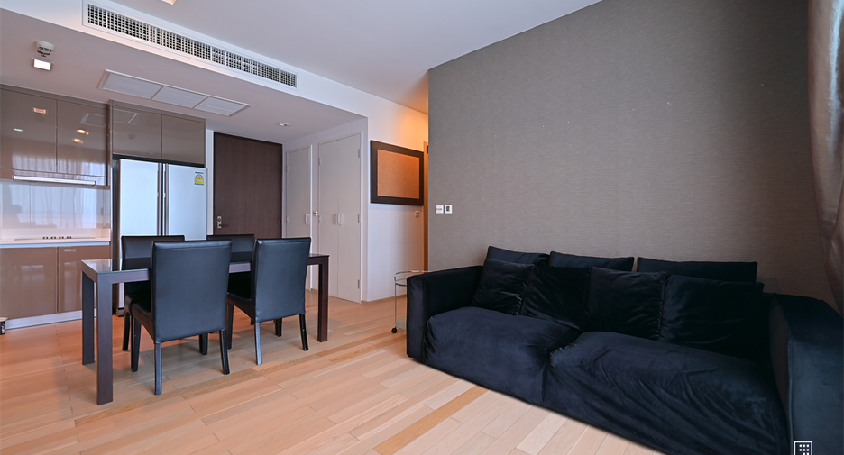 For rent 2 bedrooms condo in Khlong Toei, Bangkok