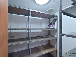 Condo en alquiler de 2 habitaciones en Khlong Toei, Bangkok
