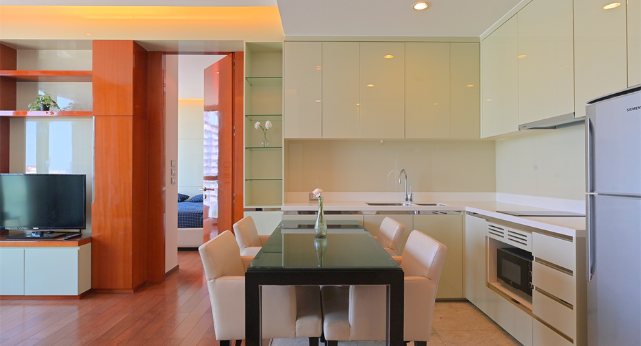 À louer 2 chambres condo à Khlong Toei, Bangkok