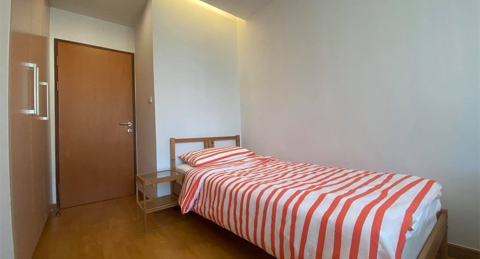 For rent 3 bedrooms condo in Phra Khanong, Bangkok
