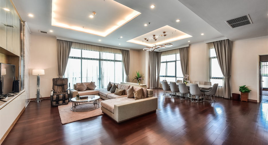 À louer 4 chambres condo à Sathon, Bangkok
