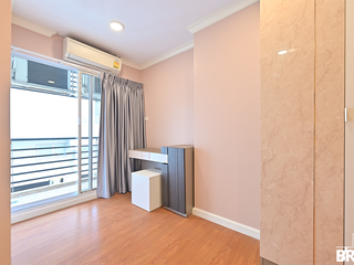 Condo en alquiler de 2 habitaciones en Khlong Toei, Bangkok