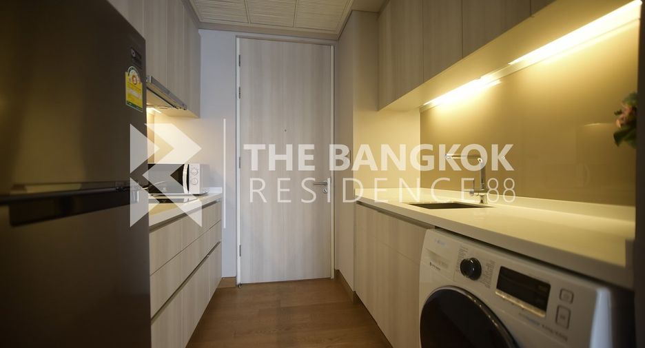 For rent 2 bedrooms condo in Khlong Toei, Bangkok