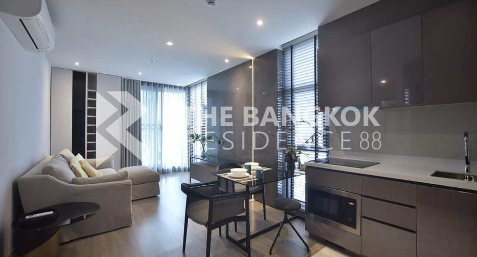 For rent 2 bedrooms condo in Watthana, Bangkok