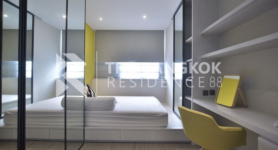 For rent 2 bedrooms condo in Watthana, Bangkok