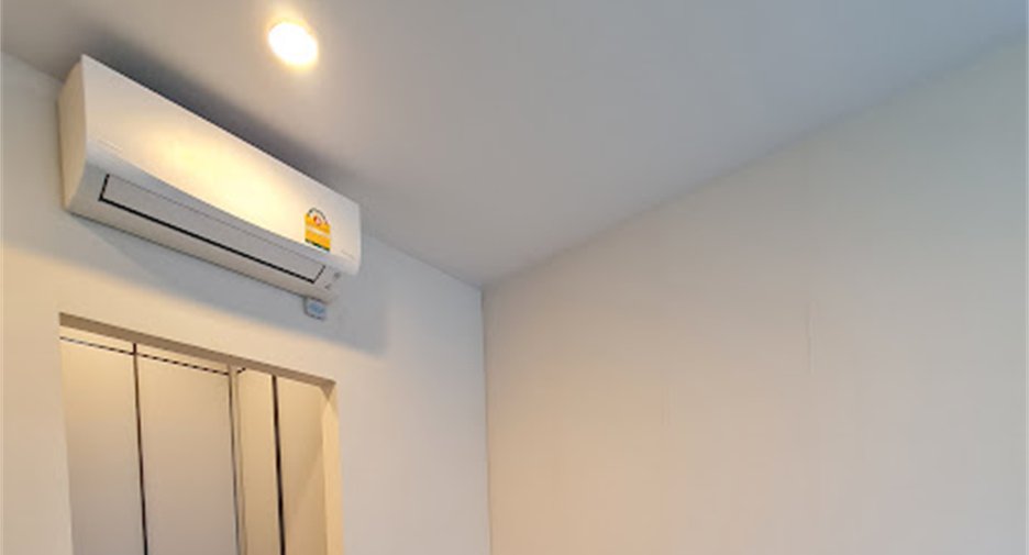 For rent 2 bedrooms condo in Bang Na, Bangkok