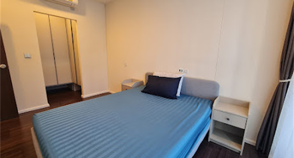 For rent 2 bedrooms condo in Bang Na, Bangkok